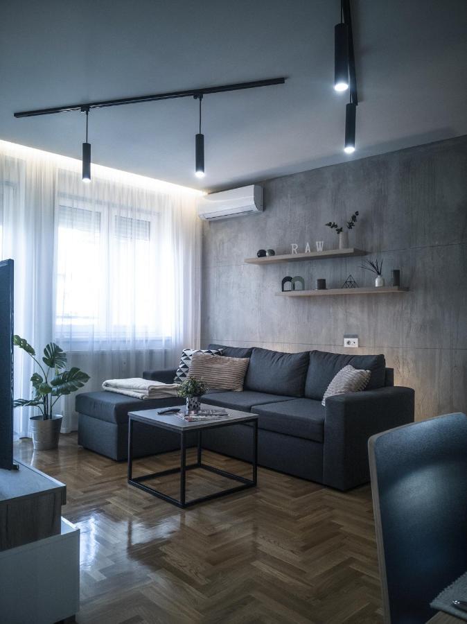 Raw Industrial City Apartment Subotica Exterior photo