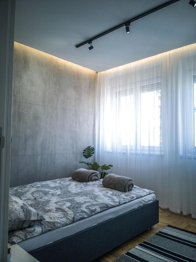 Raw Industrial City Apartment Subotica Exterior photo