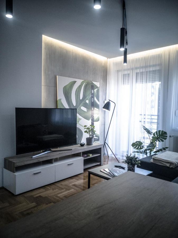 Raw Industrial City Apartment Subotica Exterior photo